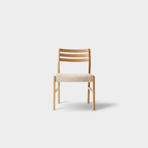 EMU CHAIR (OAK)